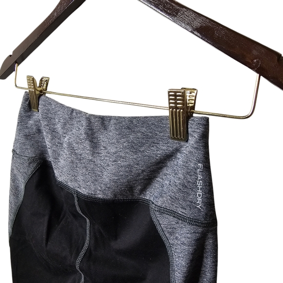 The North Face Flash Dry Performance Leggings. Perfect! - Picture 7 of 7